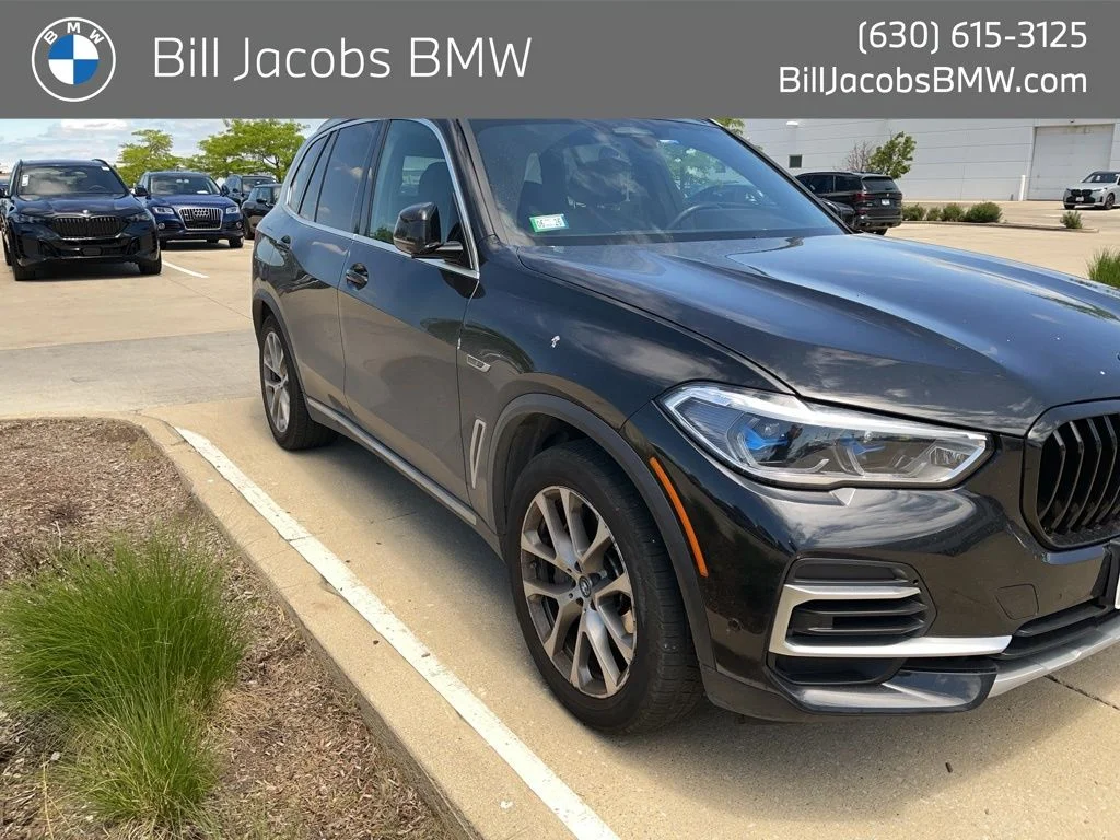 2023 BMW X5 xDrive45e's photo