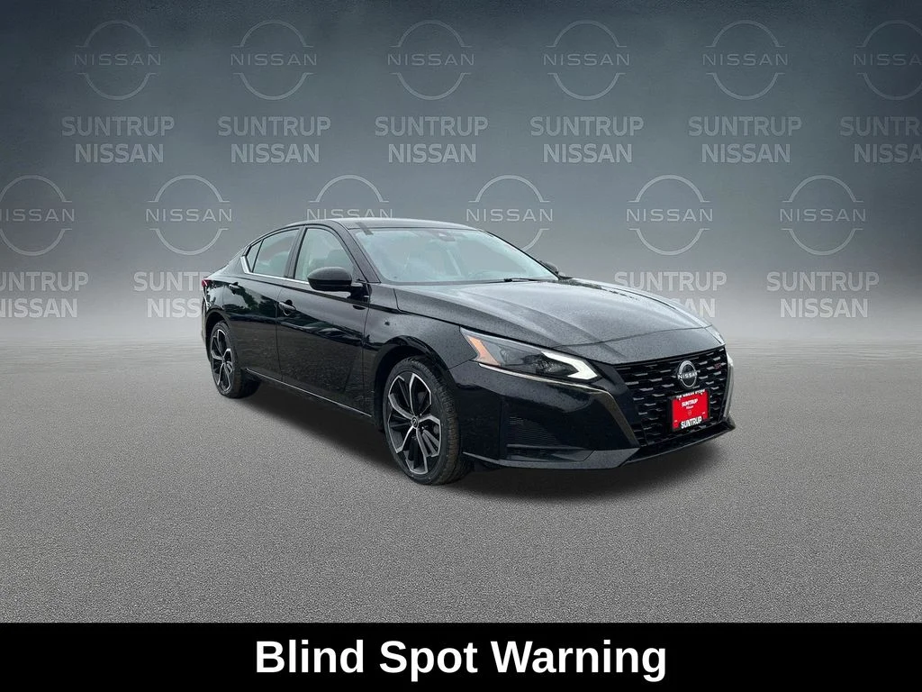 Used 2024 Black Nissan 2.5 SR image 10