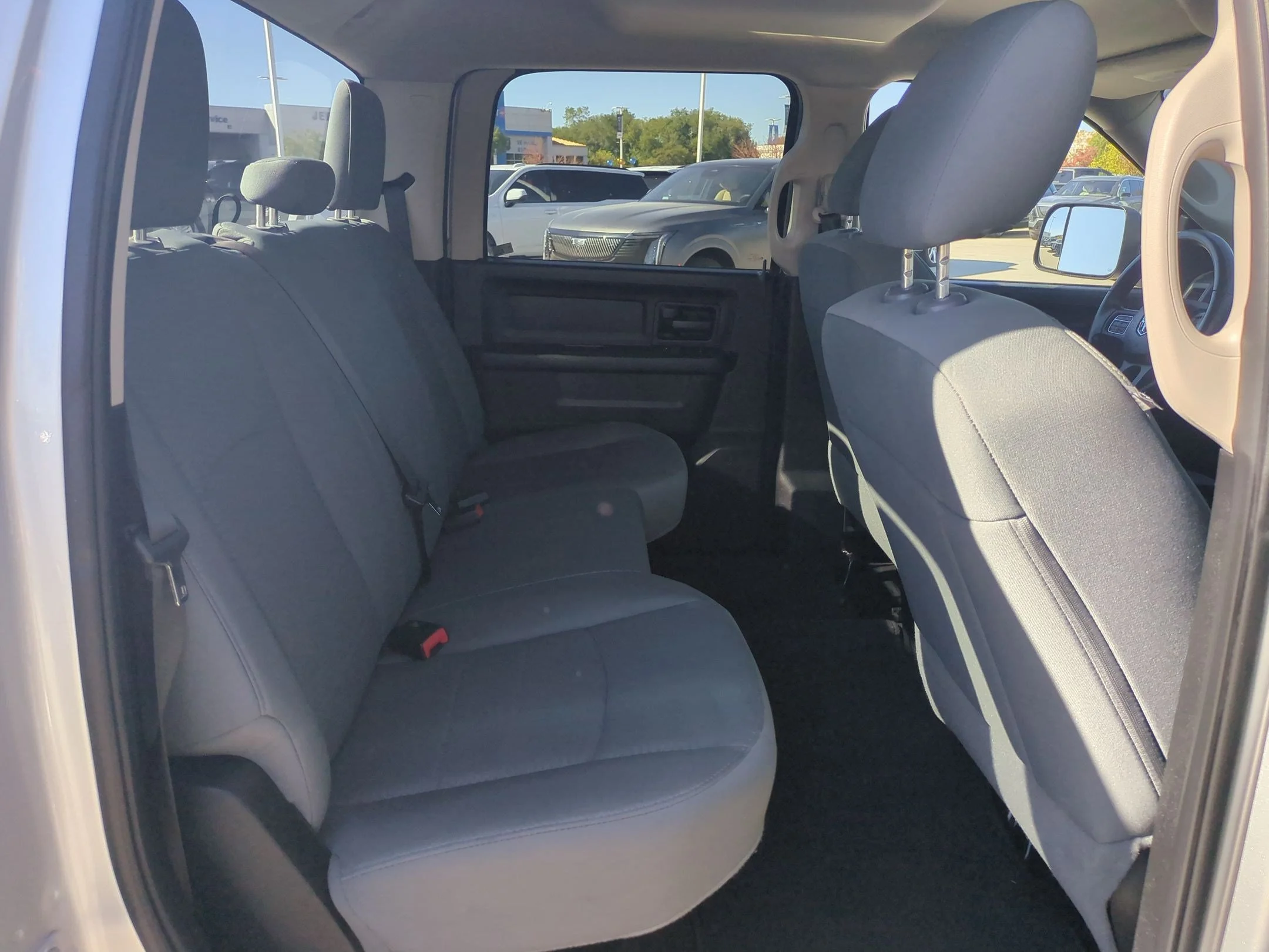 2015 RAM Ram 2500 Pickup Tradesman - Photo 26