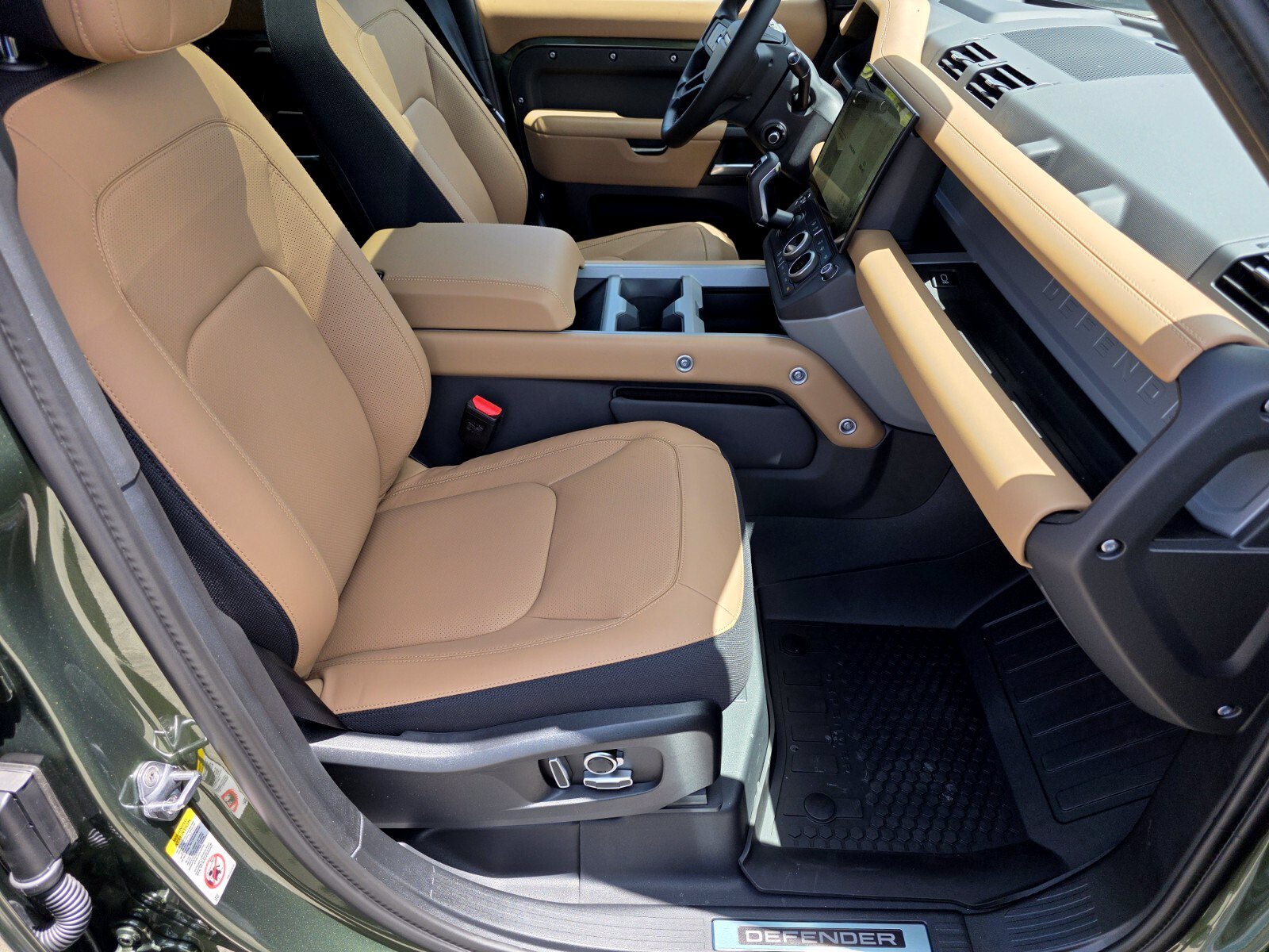New 2026 Woolstone Green Land Rover P400 X image 3