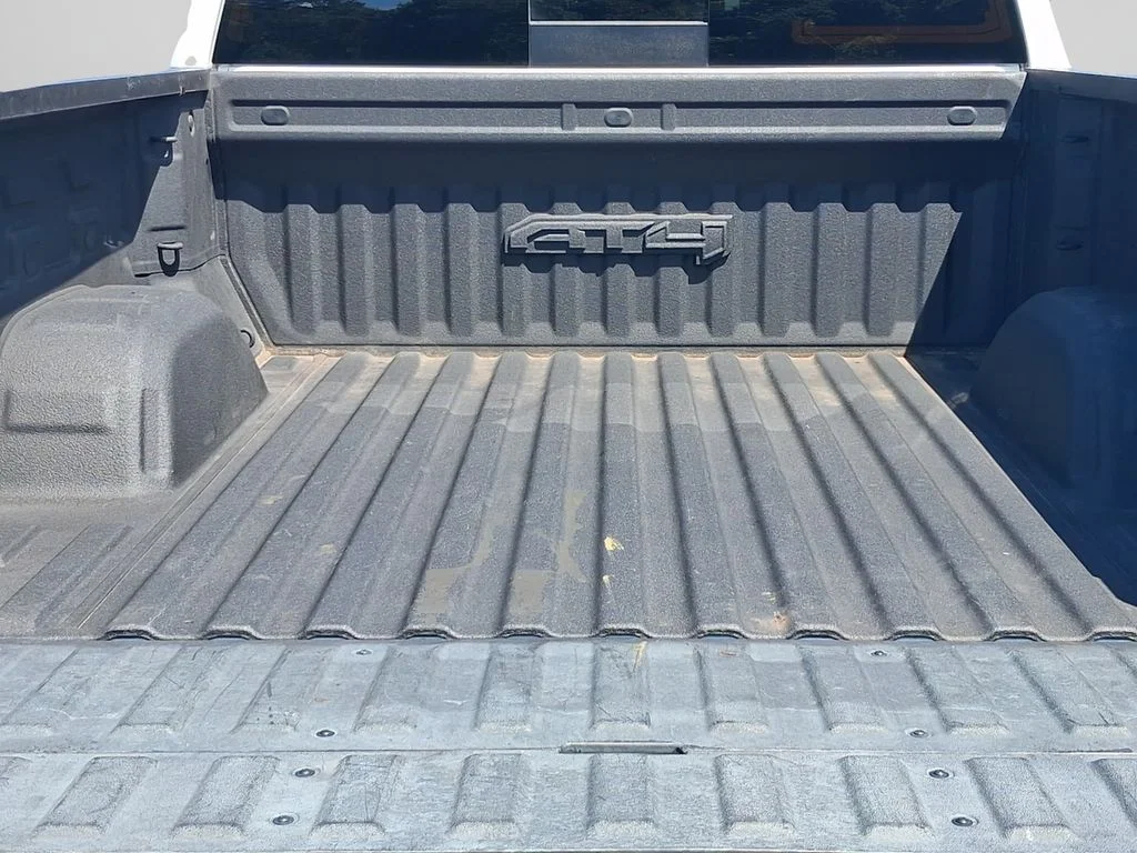Used 2021 Summit White GMC AT4 image 10