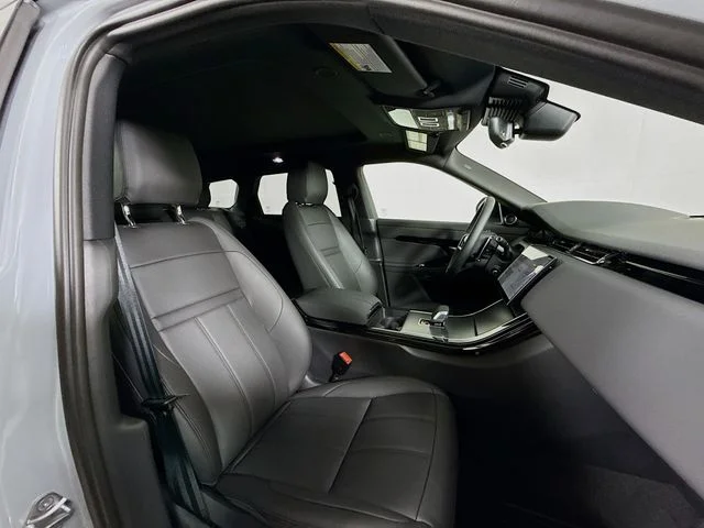 New 2026 Arroios Grey Land Rover S image 30