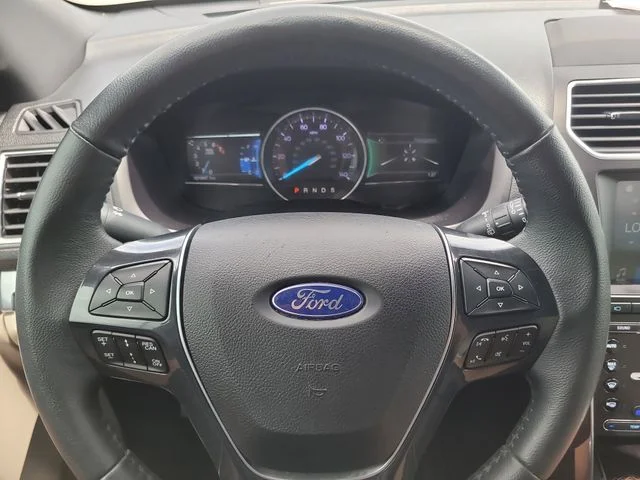 Used 2018 Silver Ford Limited image 34