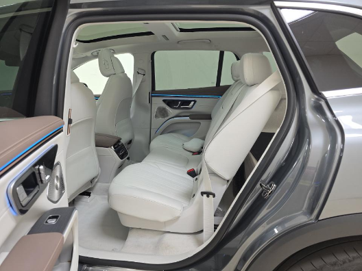 Used 2023 Gray Mercedes-Benz 450 image 11