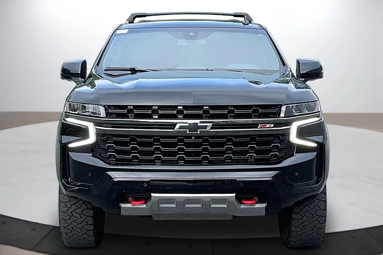 Used 2021 Black Chevrolet Z71 image 3