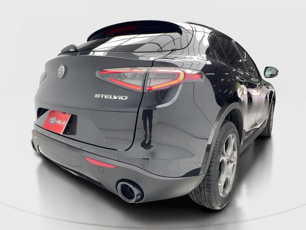 2025 Alfa Romeo Stelvio Base - Photo 7