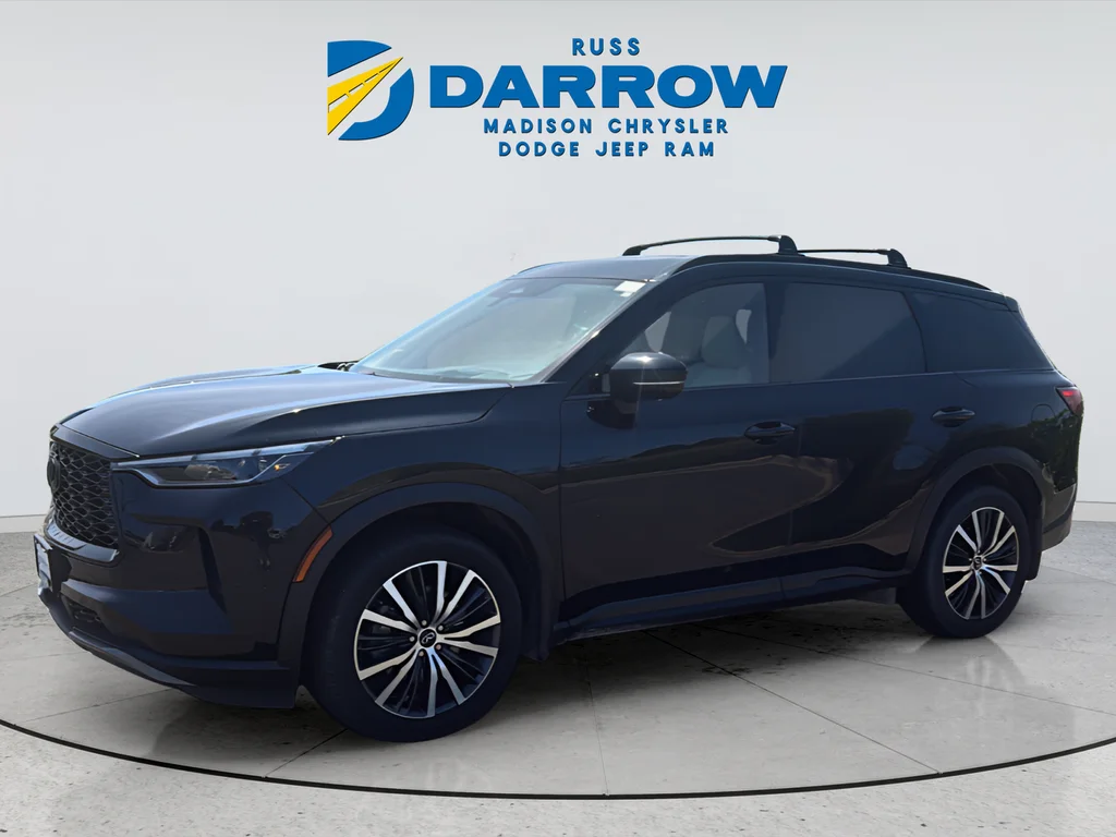 Used 2023 Black INFINITI Sensory image 1