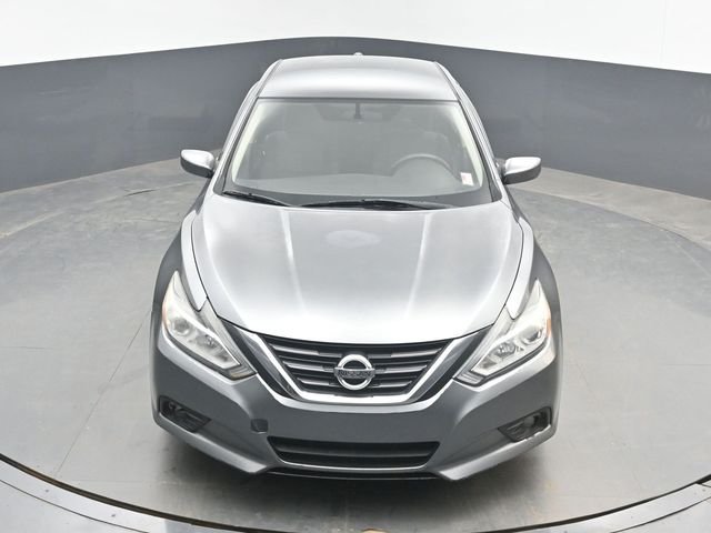 Used 2018 Gray Nissan 2.5 SV image 31