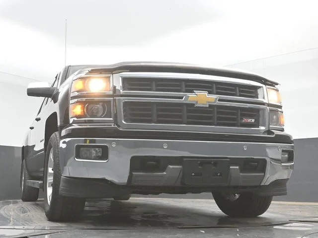 Used 2014 Black Chevrolet LTZ image 40