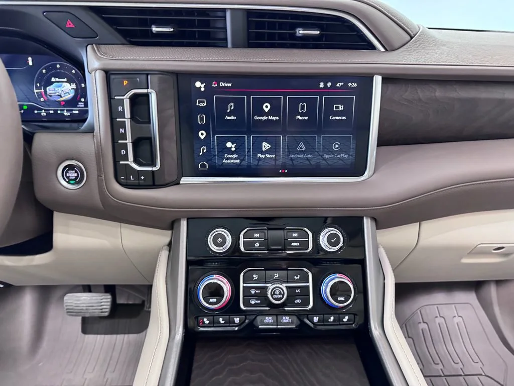 2024 GMC Yukon Denali - Photo 15