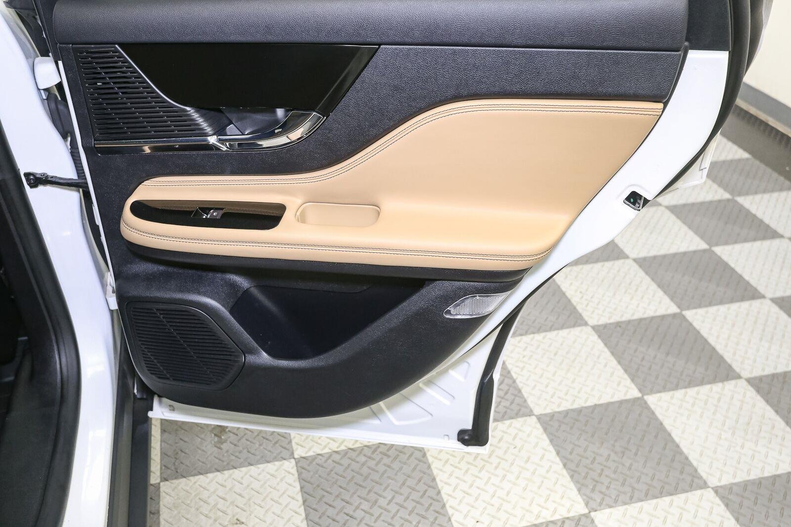 Used 2022 WH Lincoln Reserve image 23