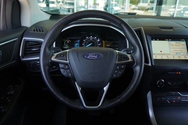 Used 2019 Gray Ford SEL image 18
