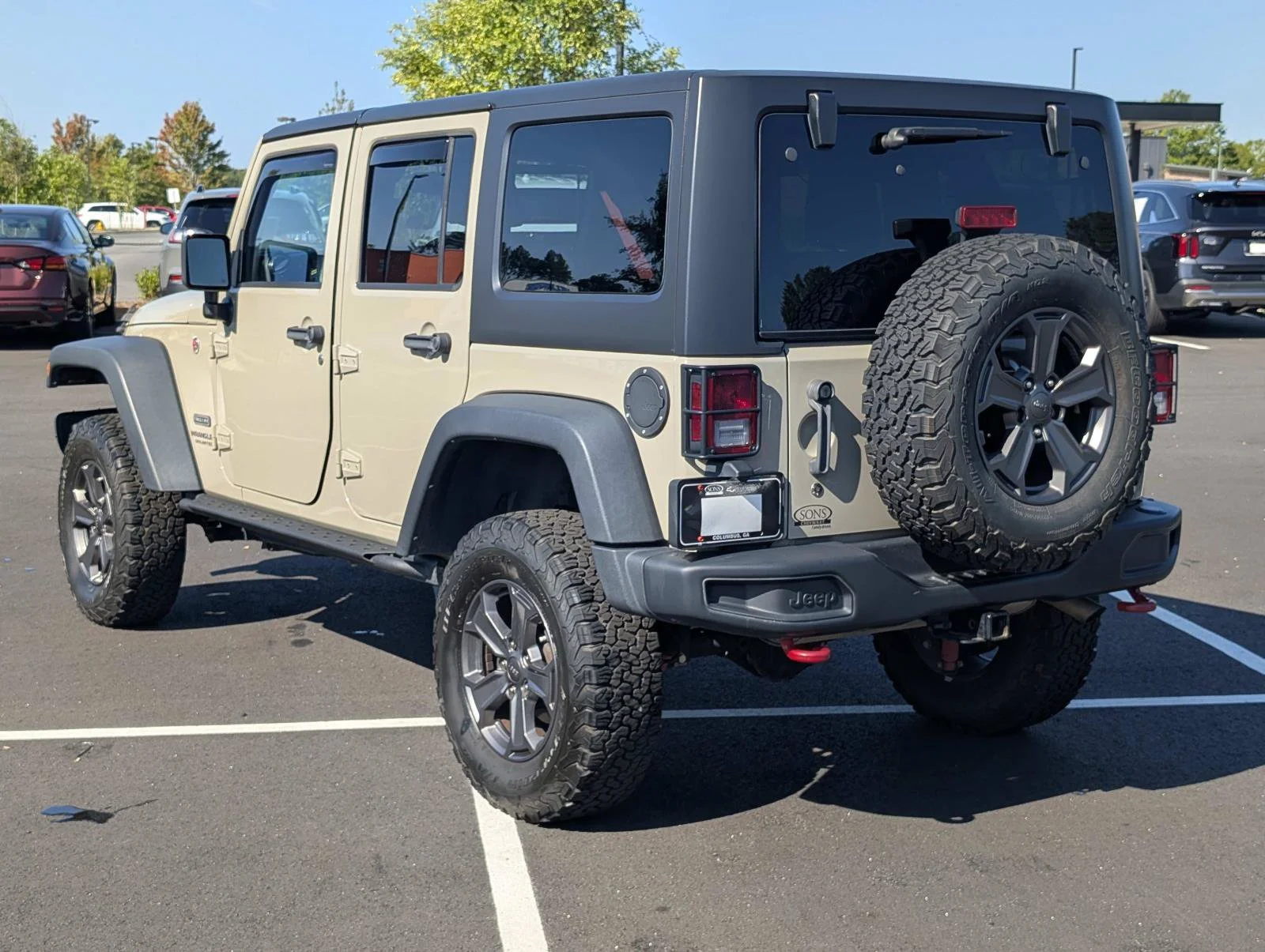 Used 2017 Beige Jeep Rubicon Recon 4x4 image 8