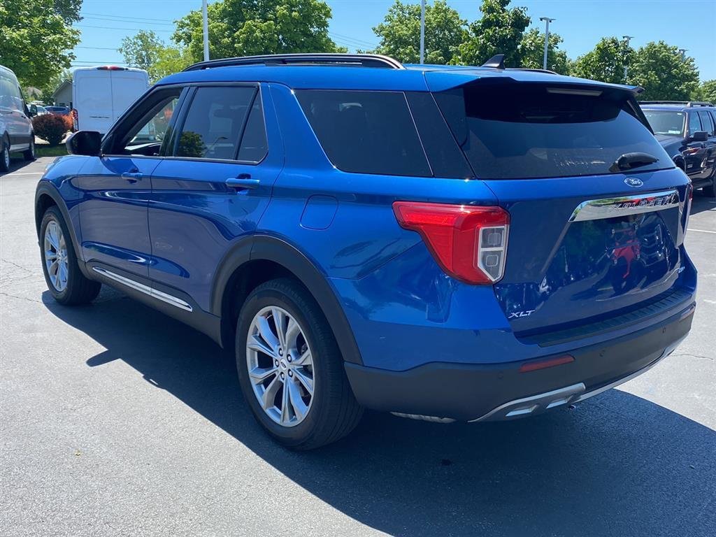 Used 2023 Atlas Blue Ford XLT image 9