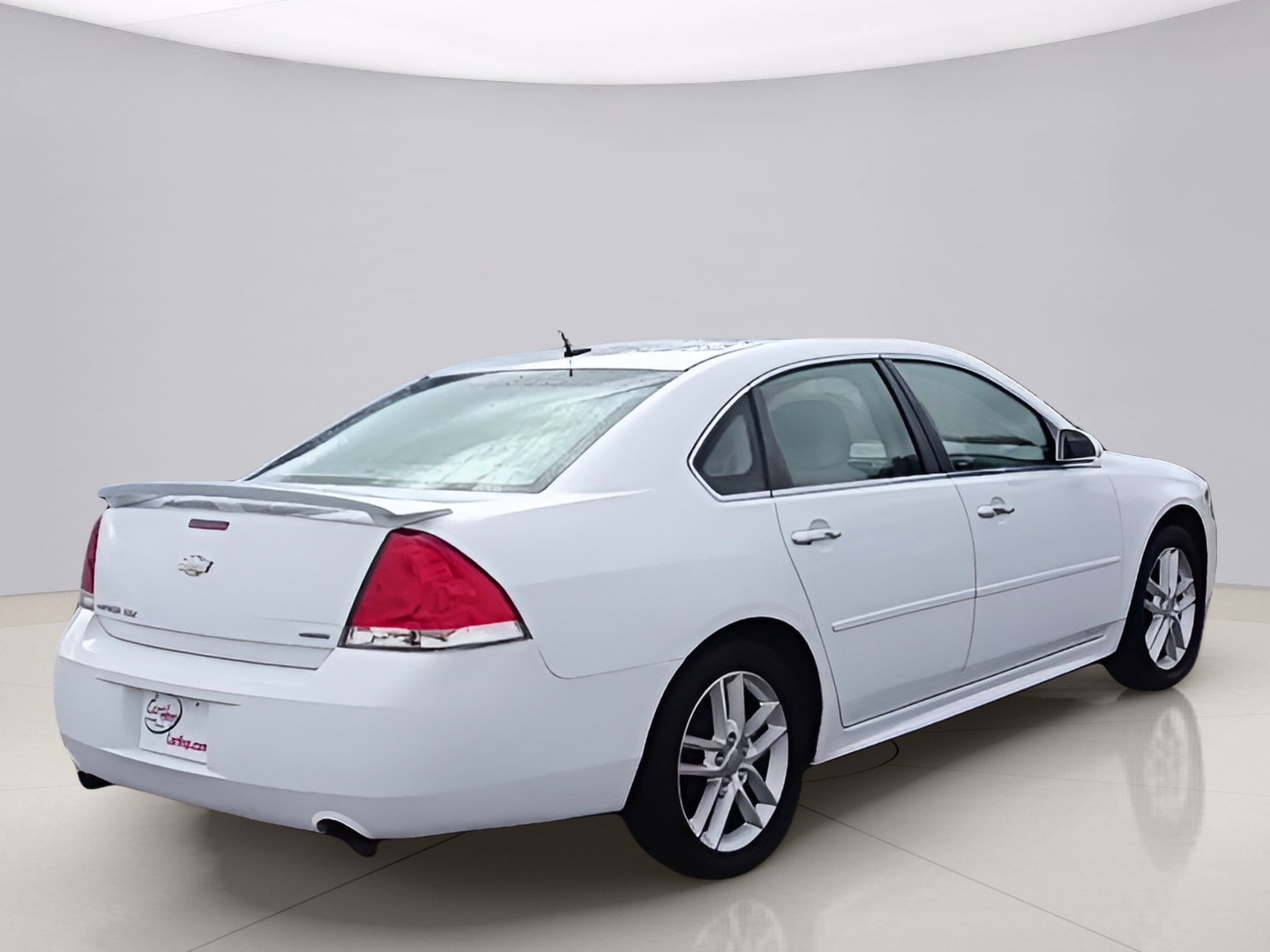 Used 2016 White Chevrolet LTZ image 5