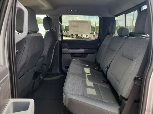 New 2026 Silver Metallic Ford XLT image 13
