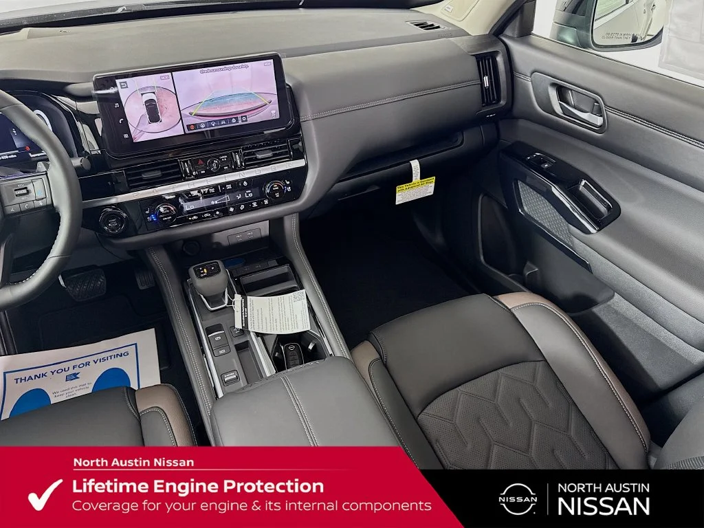 New 2026 Gray Nissan Platinum image 29