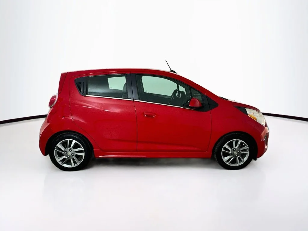 Used 2016 Salsa Red Chevrolet 2LT image 8