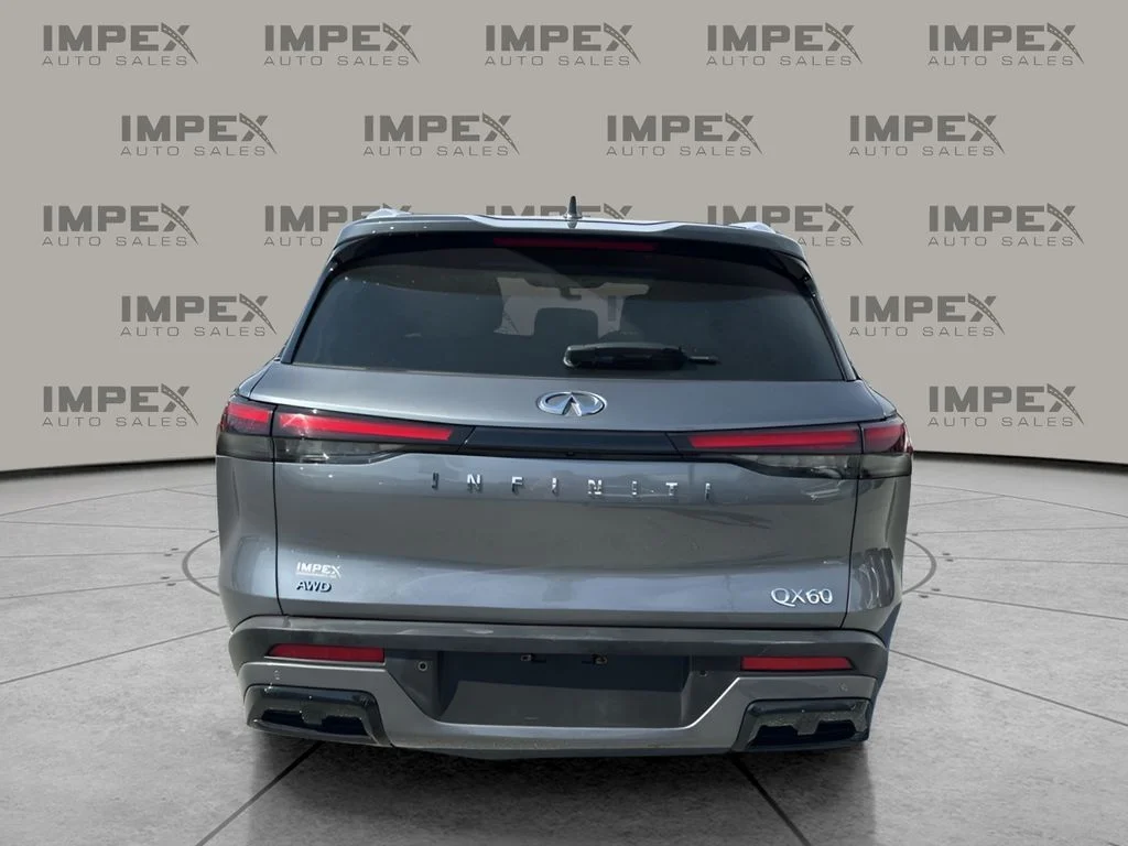 Used 2023 Gray INFINITI LUXE image 4