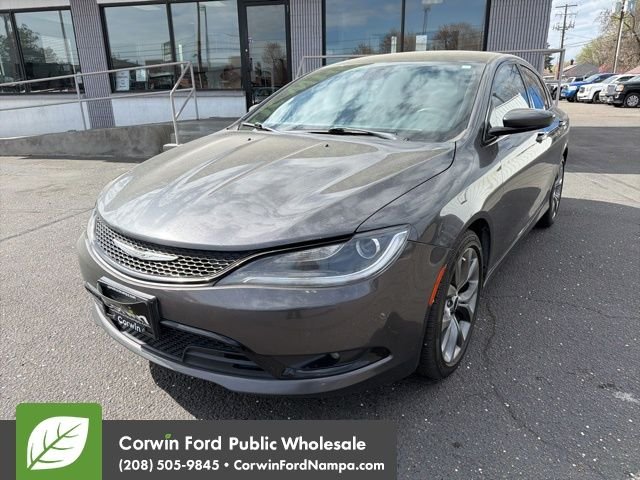 2015 Chrysler 200 S