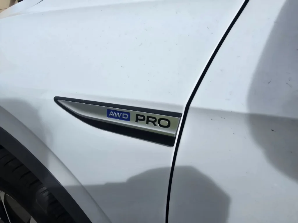 Used 2022 Glacier White Metallic Volkswagen Pro image 11