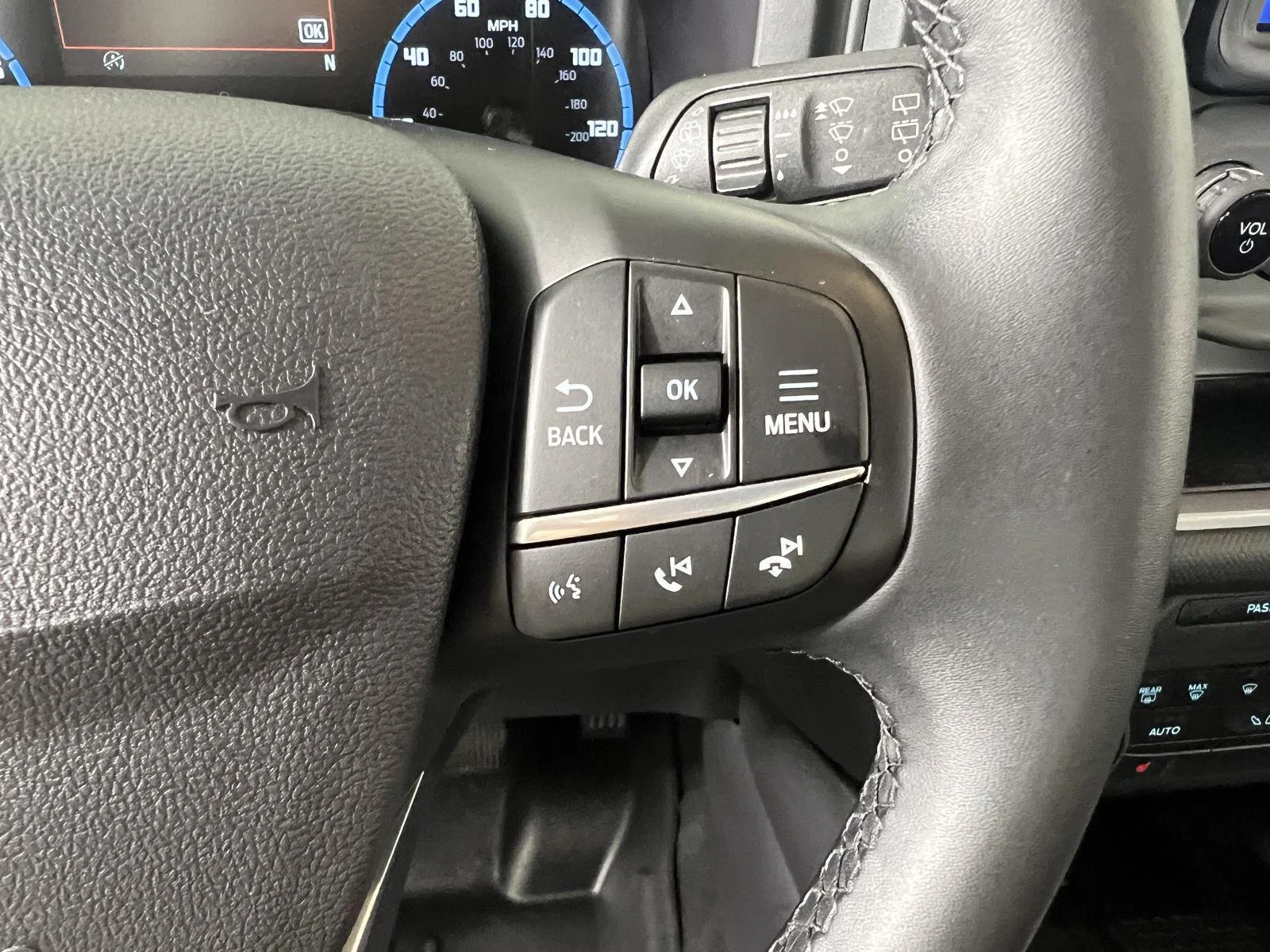 Used 2024 Azure Gray Metallic Tri-Coat Ford Big Bend image 15