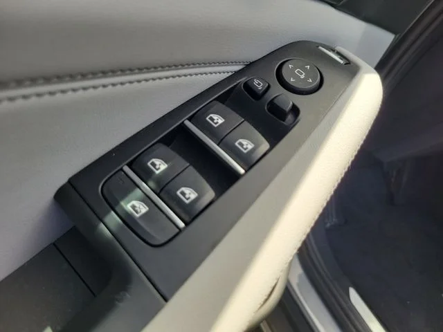 Used 2024 Gray BMW sDrive40i image 15