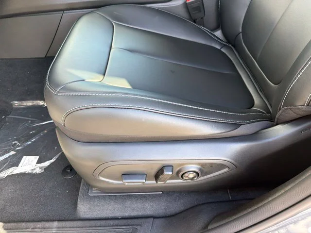 New 2027 Gray Jeep Limited image 13