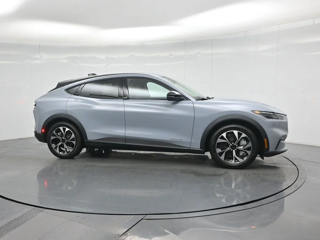 New 2026 Glacier Gray Metallic Tri-coat Ford Select image 23