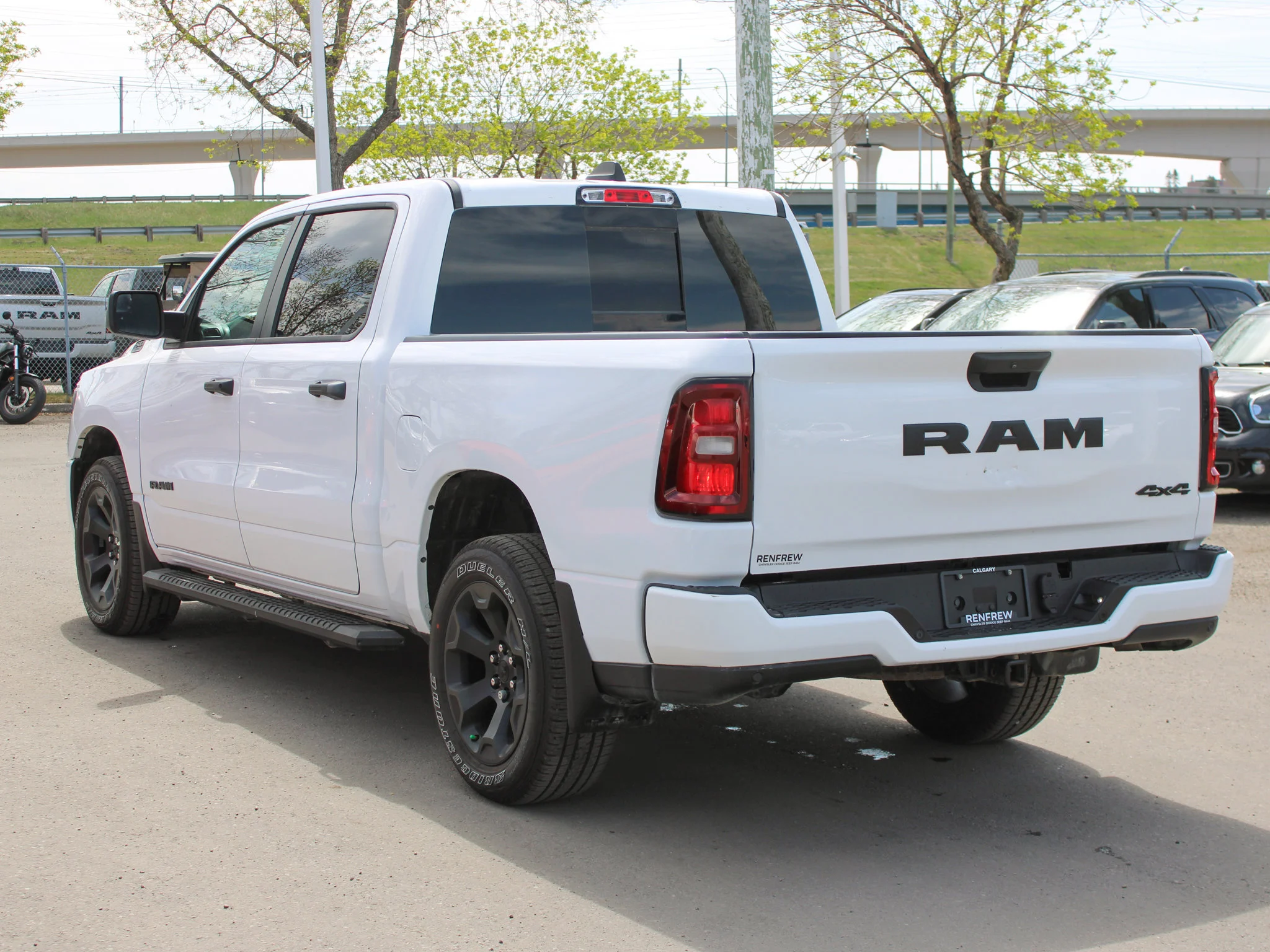 Certified Used 2025 White RAM Tradesman * Adaptive Cruise | Protection Group | Sport Appearance | 3M PPF | Apple CarPlay image 14