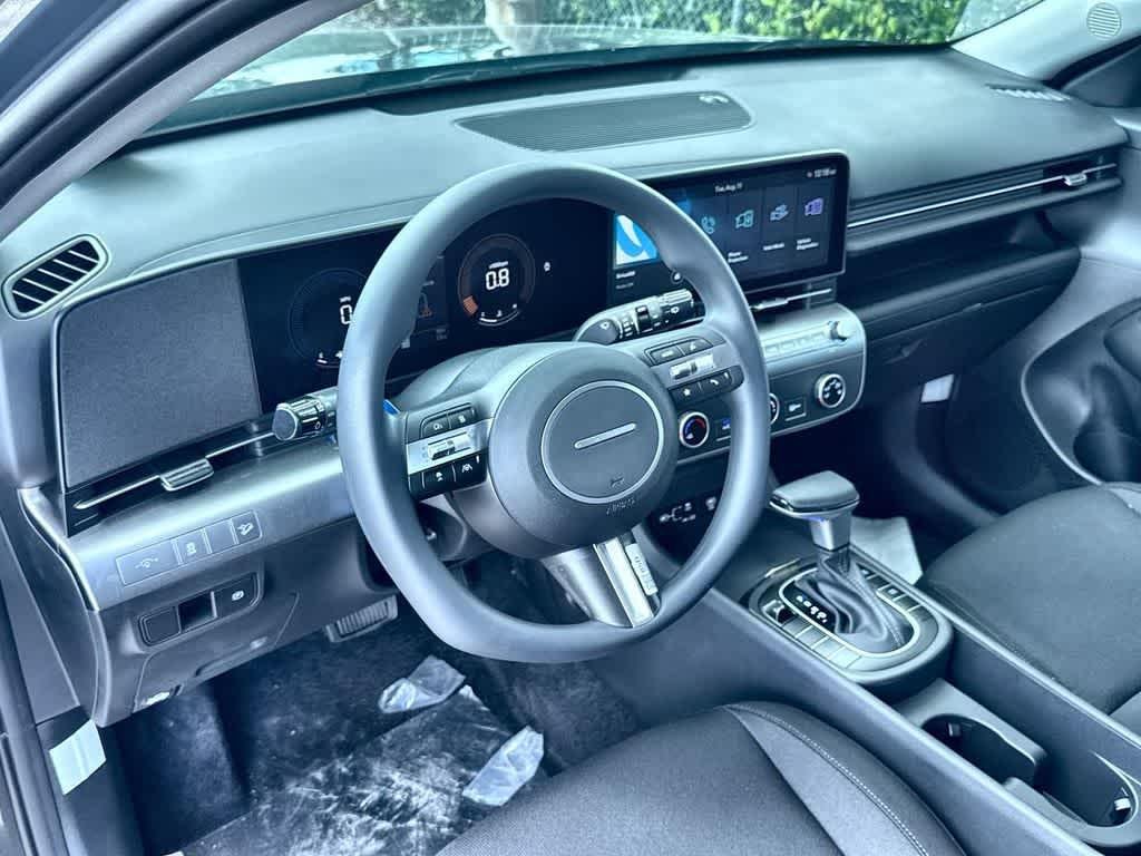 New 2027 Ecotronic Gray Pearl Hyundai SE FWD image 12