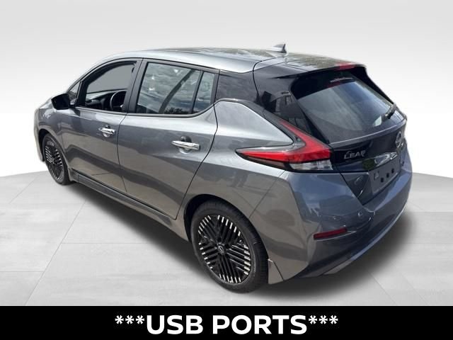 Used 2025 Gray Nissan SV Plus image 5