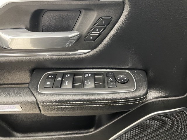 2022 Ram 1500 Laramie photo 4