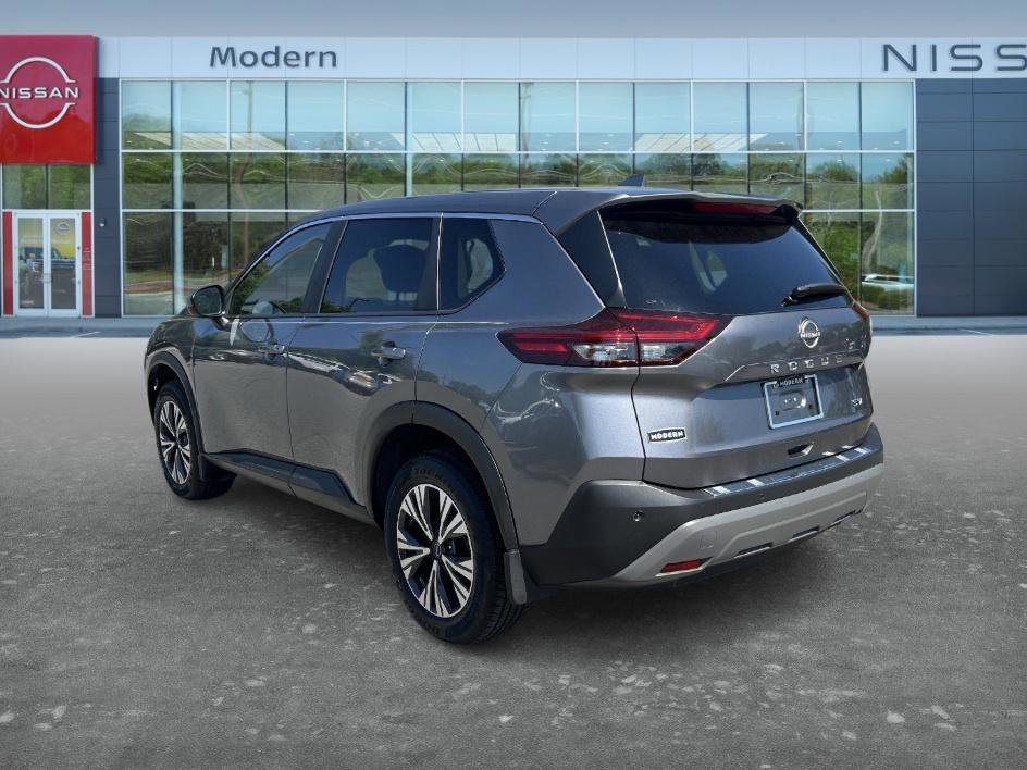 Used 2023 Gun Metallic Nissan SV image 7