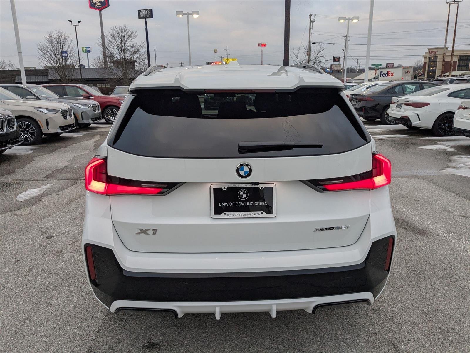 New 2026 Alpine White BMW xDrive28i image 6