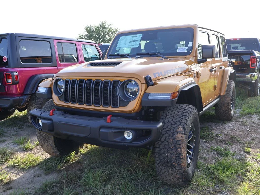 New 2026 Goldilocks Exterior Paint Jeep Rubicon image 2
