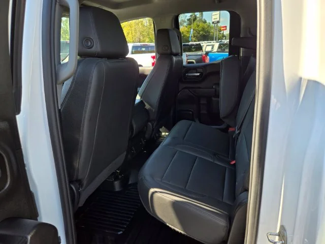 Used 2022 White Chevrolet WT image 11