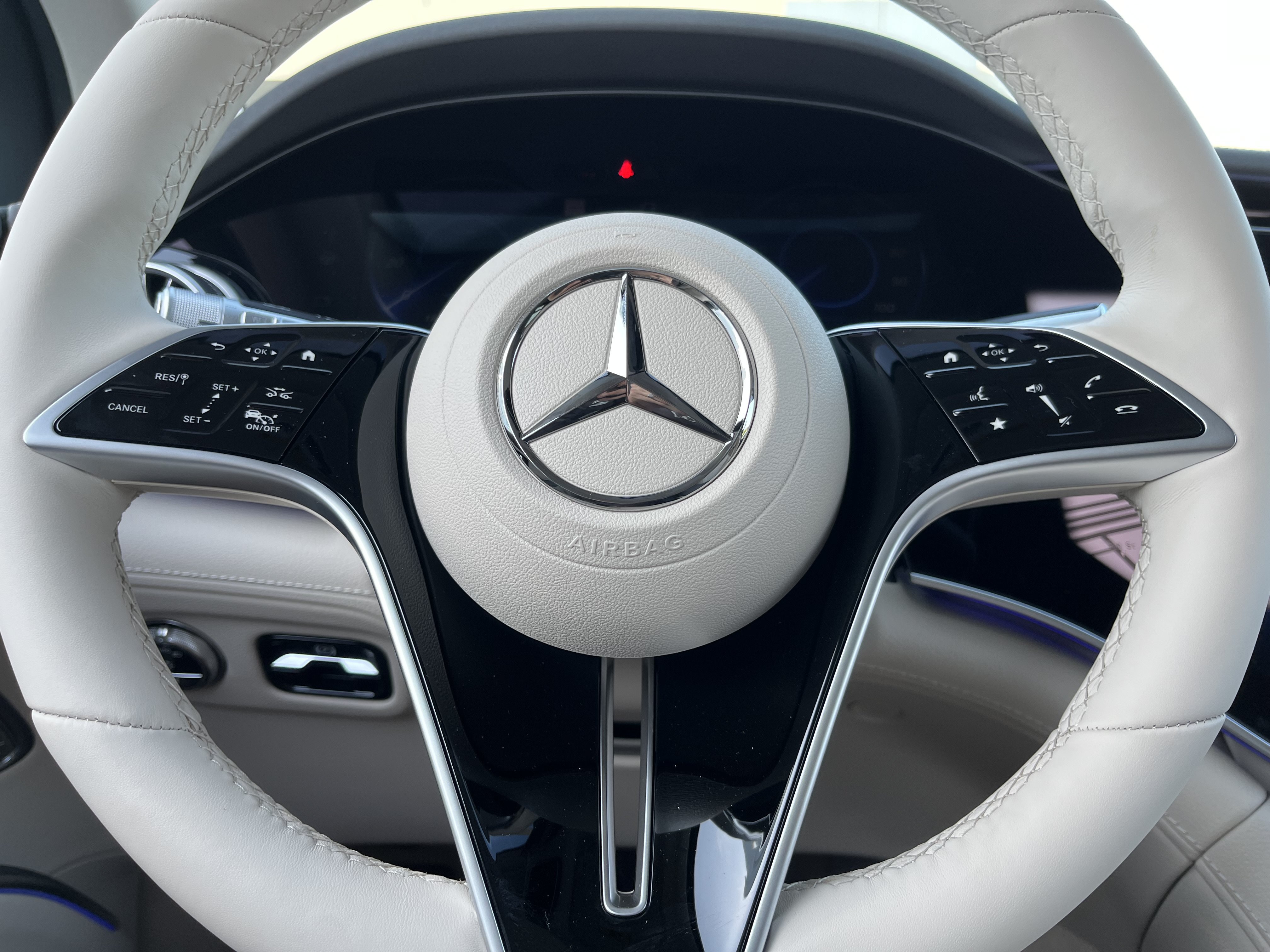 New 2026 Twilight Blue Metallic Mercedes-Benz EQS 400 image 23