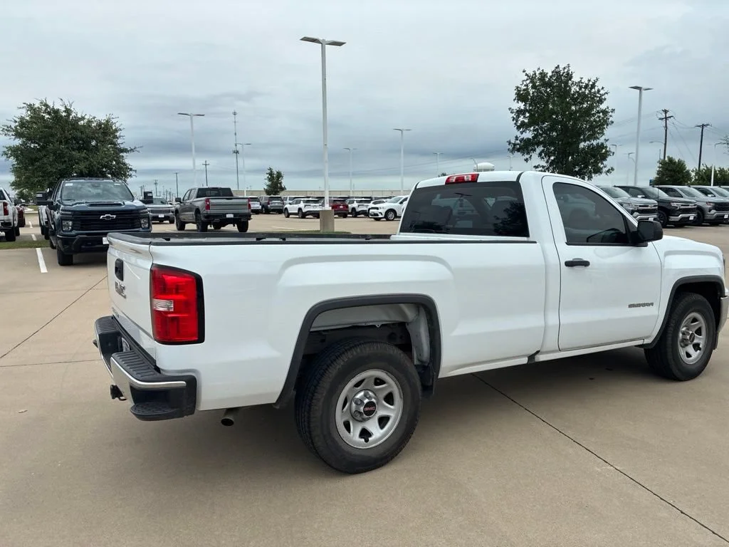 Used 2017 SUMMIT WHITE GMC 2WD Reg Cab 133.0" image 4