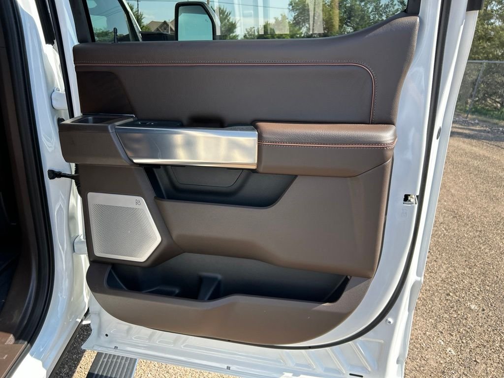 New 2026 Star White Metallic Tri-Coat Ford King Ranch image 46