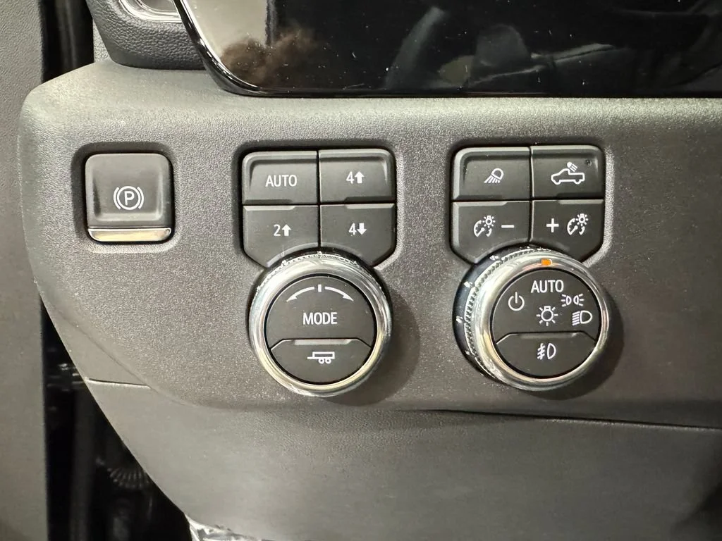 New 2026 Onyx Black GMC SLT image 22