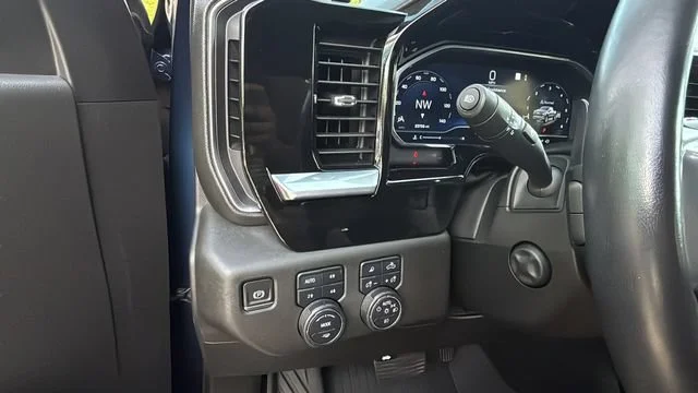 Used 2022 Northsky Blue Metallic Chevrolet LTZ image 21