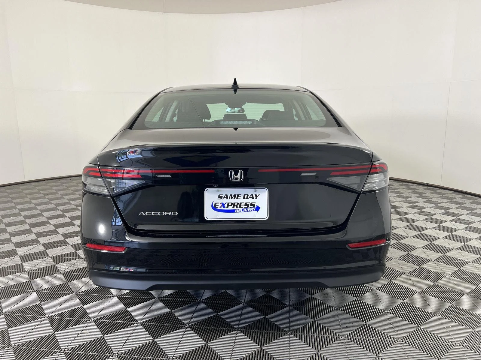Used 2023  Honda EX image 25