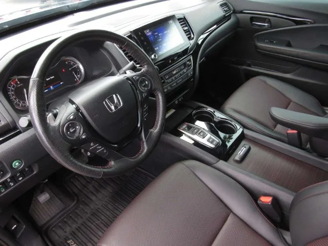 Certified Used 2022 Crystal Black Pearl Honda AWD BLACK EDITION image 15