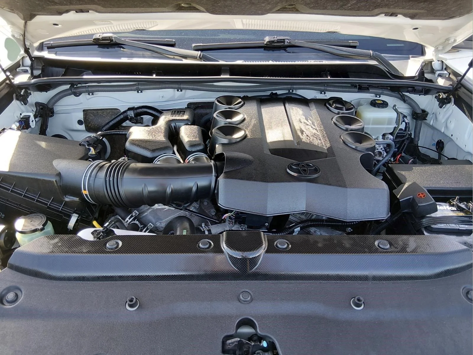 Used 2019 Super White Toyota SR5 Premium image 14