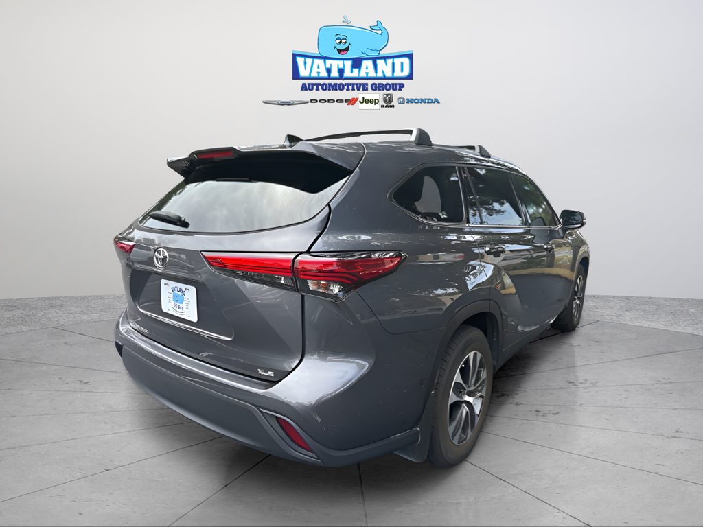 Used 2020 Gray Toyota XLE image 47