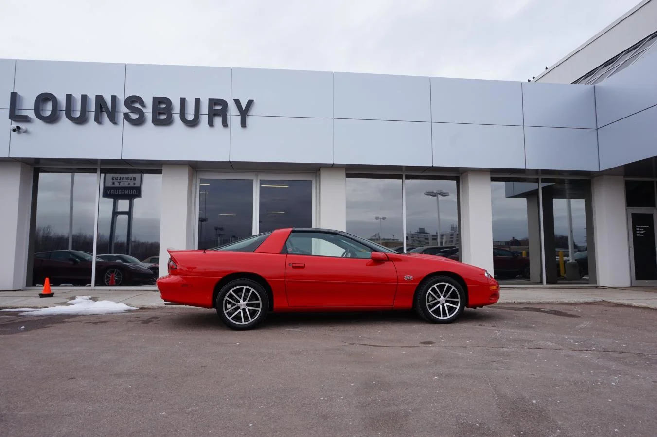 Used 2002 Red Chevrolet 2dr Cpe Z28 image 2