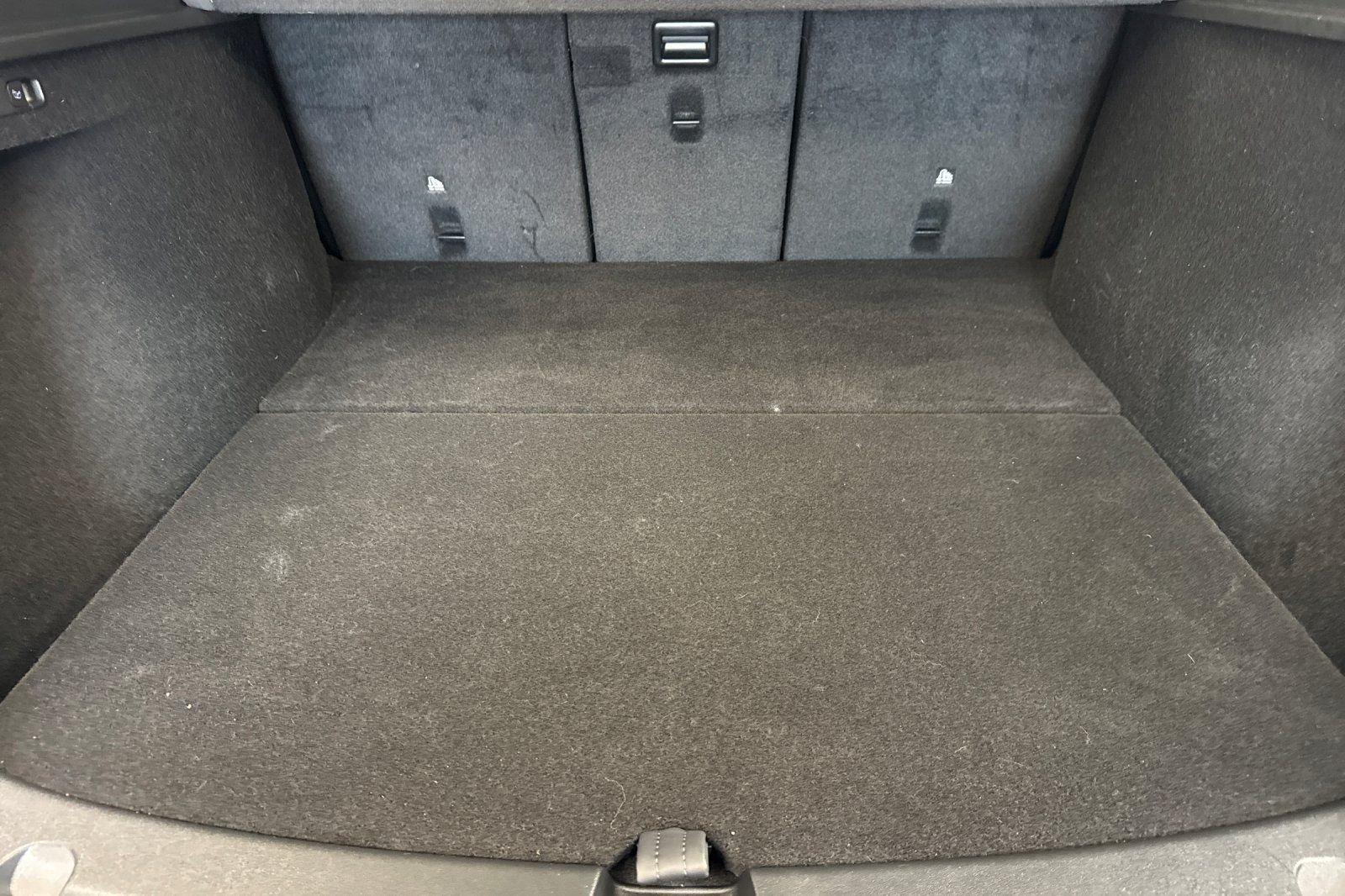 Used 2024 Stealth Gray Tesla Long Range image 19