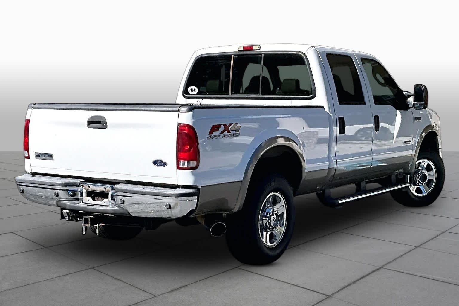 Used 2005  Ford Lariat image 12