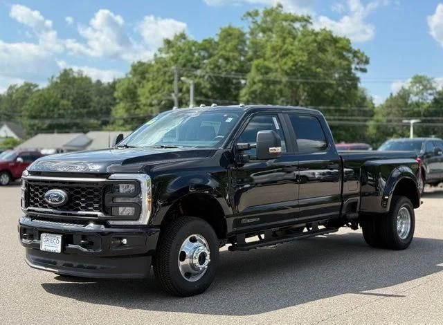 New 2026 Agate Black Metallic Ford F-350® XL image 11